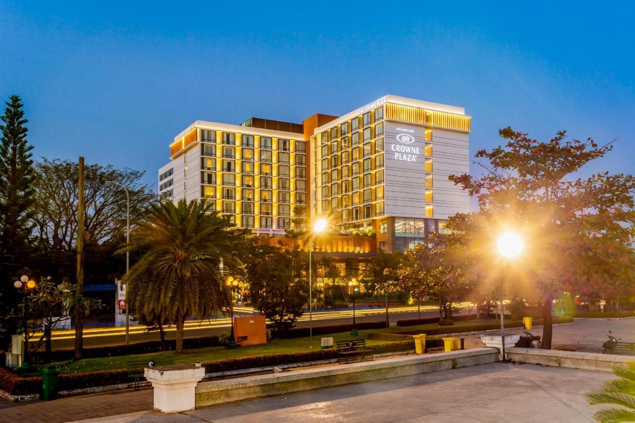 Crowne Plaza Vientiane, An Ihg Hotel Экстерьер фото